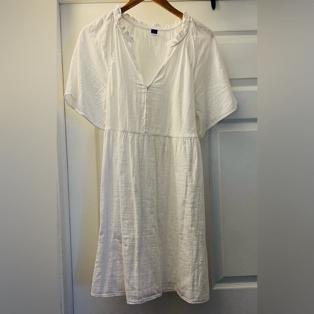 Old Navy White Ruffled Top